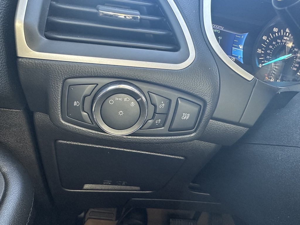 2021 Ford Edge Image 19