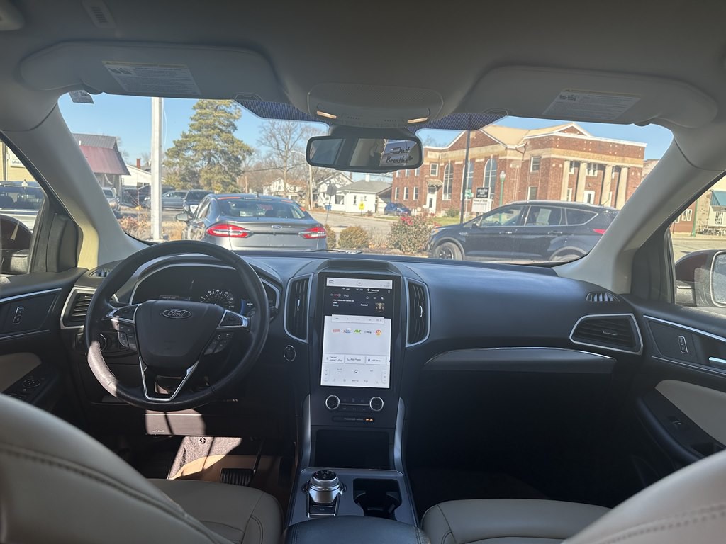 2021 Ford Edge Image 32