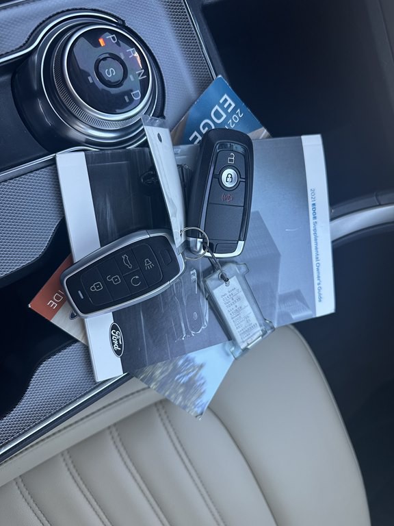 2021 Ford Edge Image 34