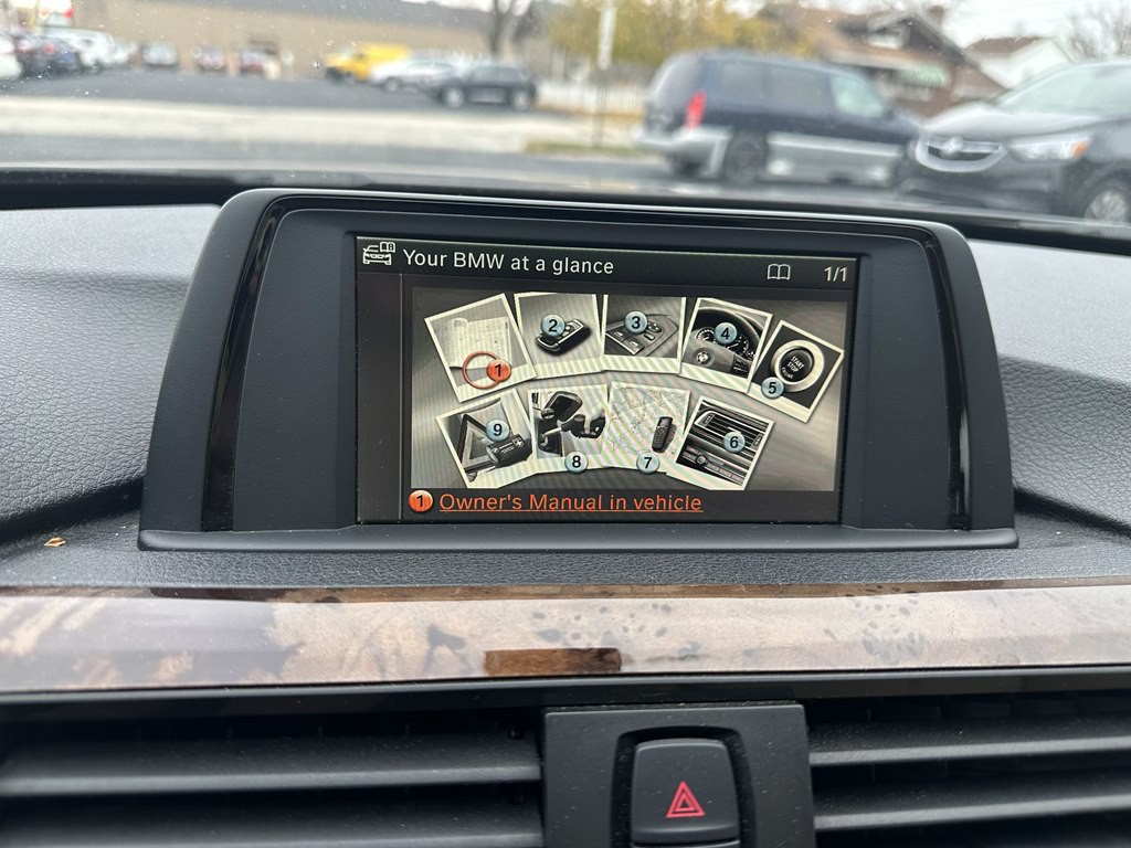 2013 BMW 3 Series Image 26