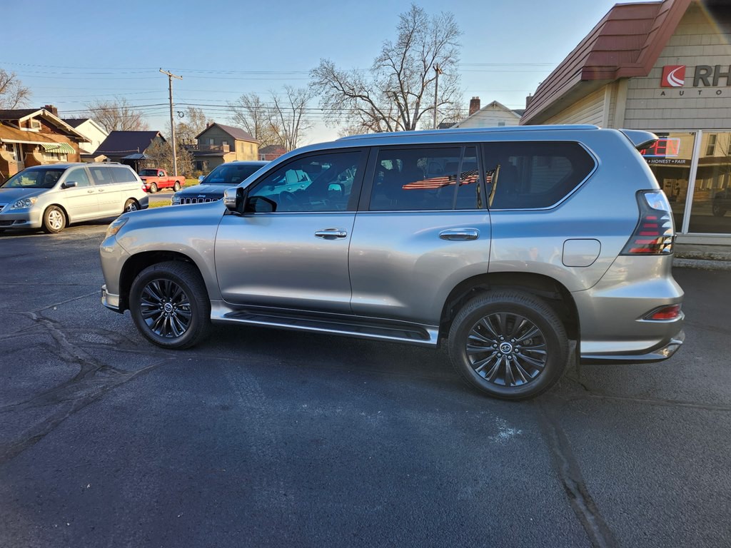 2023 Lexus GX Image 1