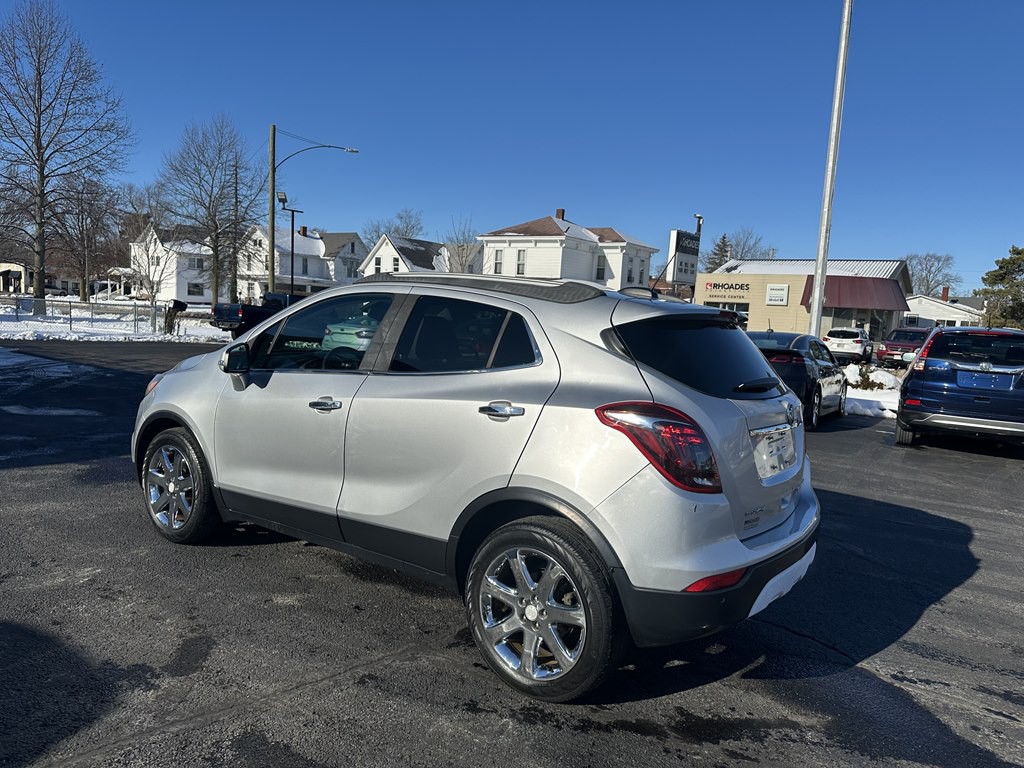 2017 Buick Enclave Image 3