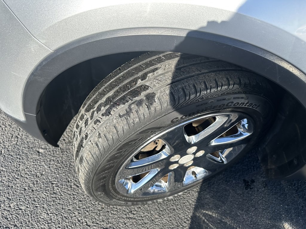 2017 Buick Enclave Image 12