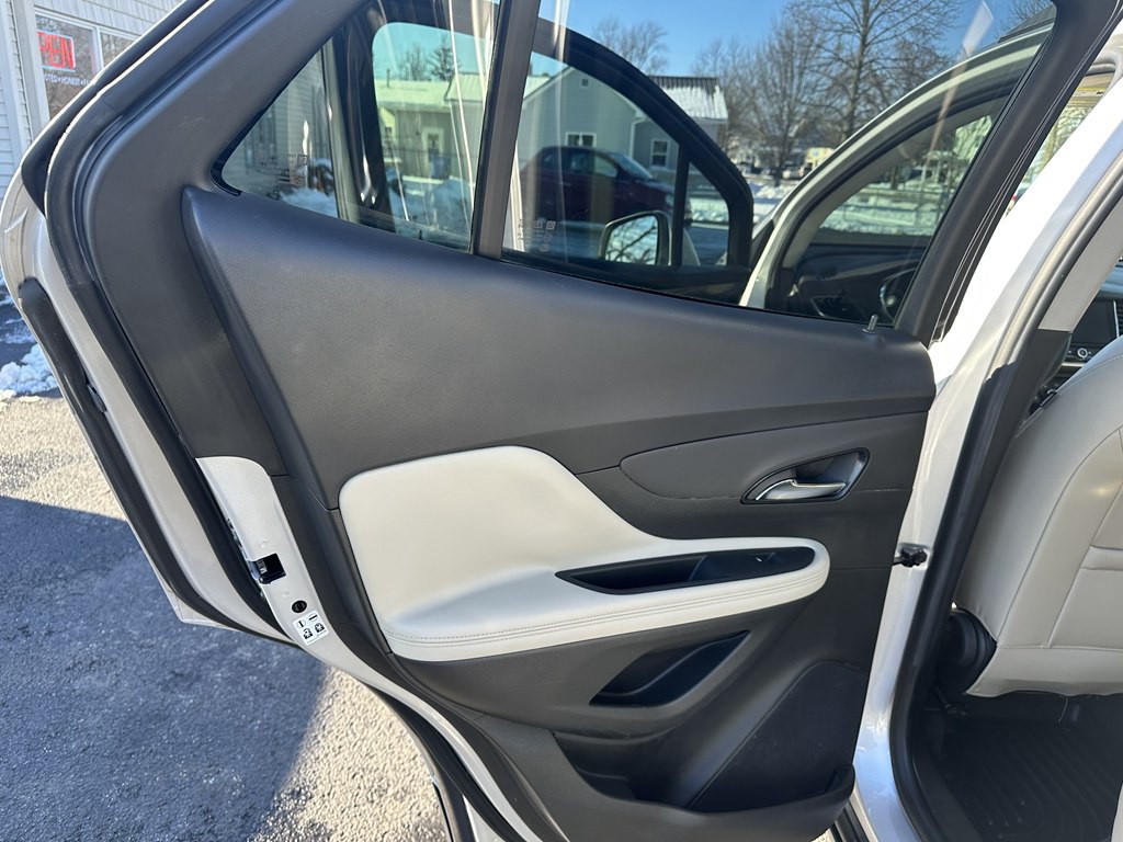 2017 Buick Enclave Image 24