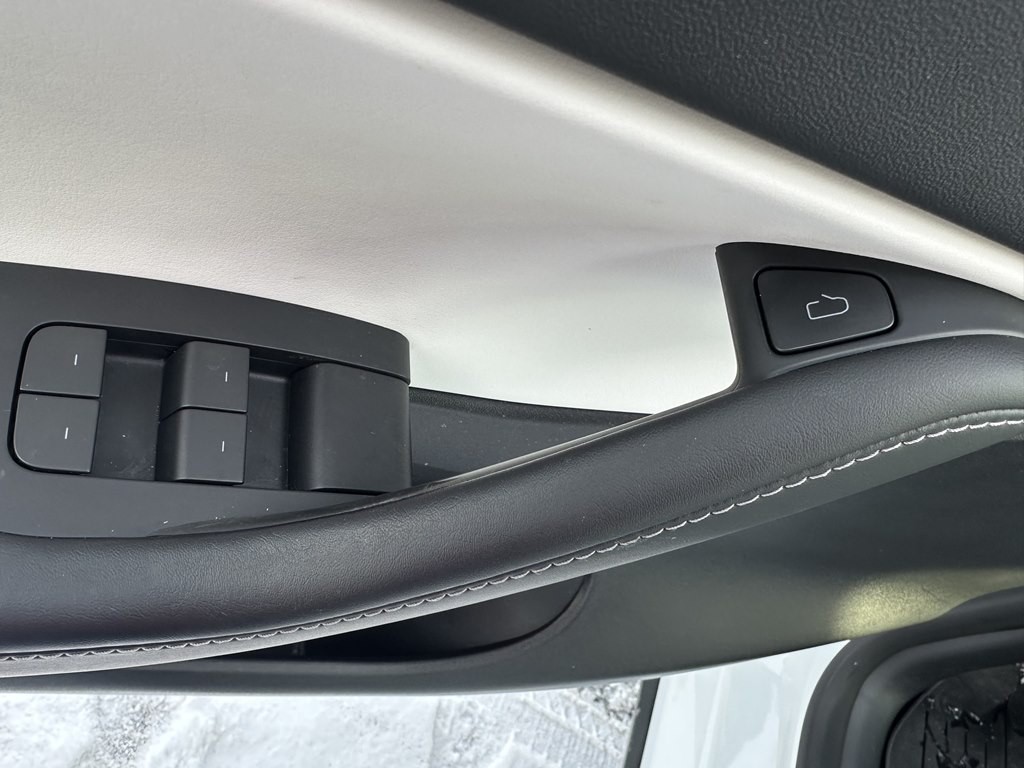 2021 Tesla Model Y Image 14