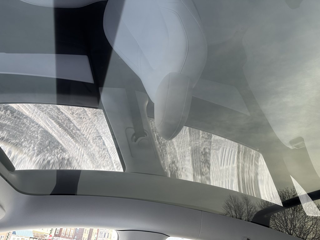 2021 Tesla Model Y Image 37