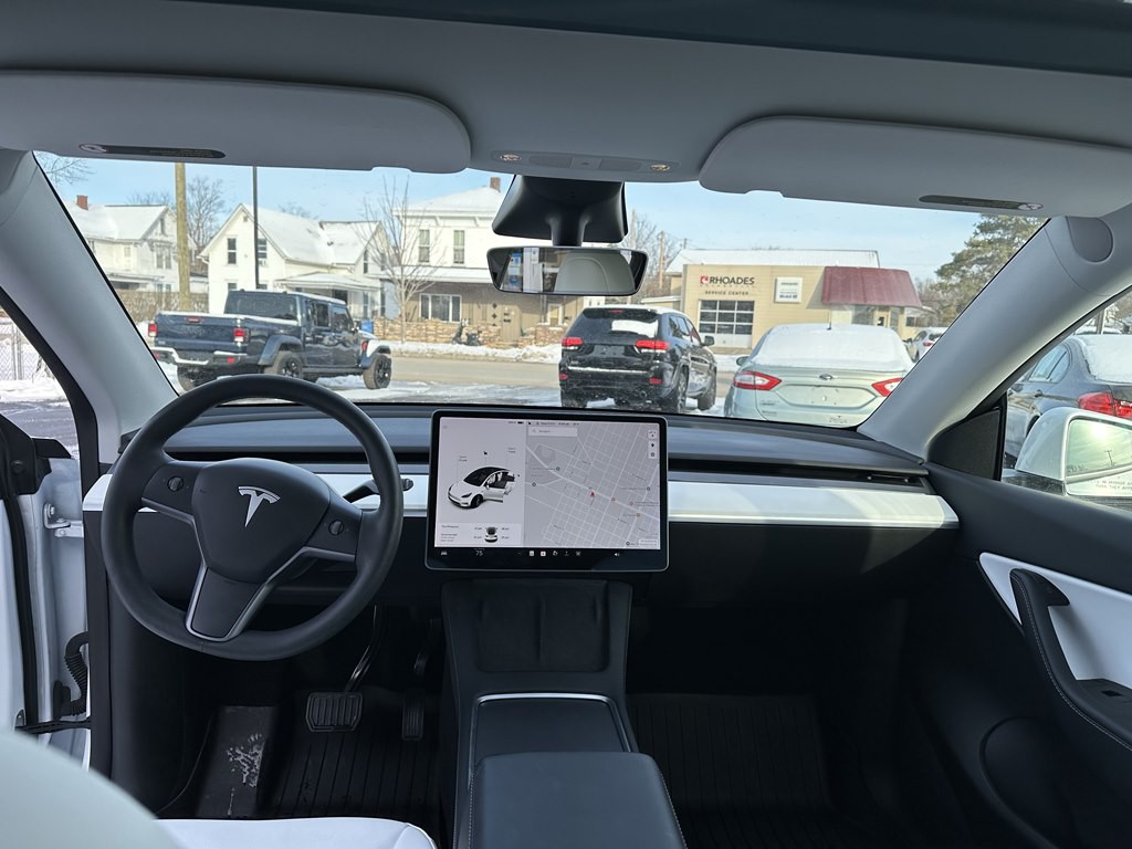 2021 Tesla Model Y Image 41