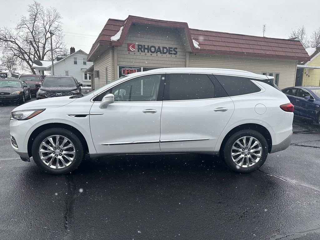 2018 Buick Enclave Image 2