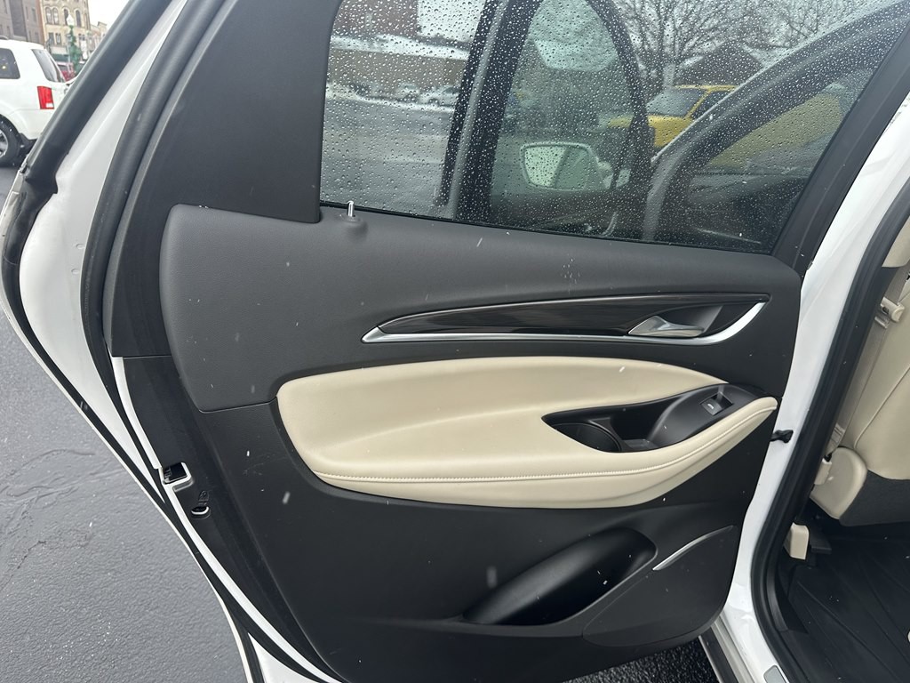 2018 Buick Enclave Image 28