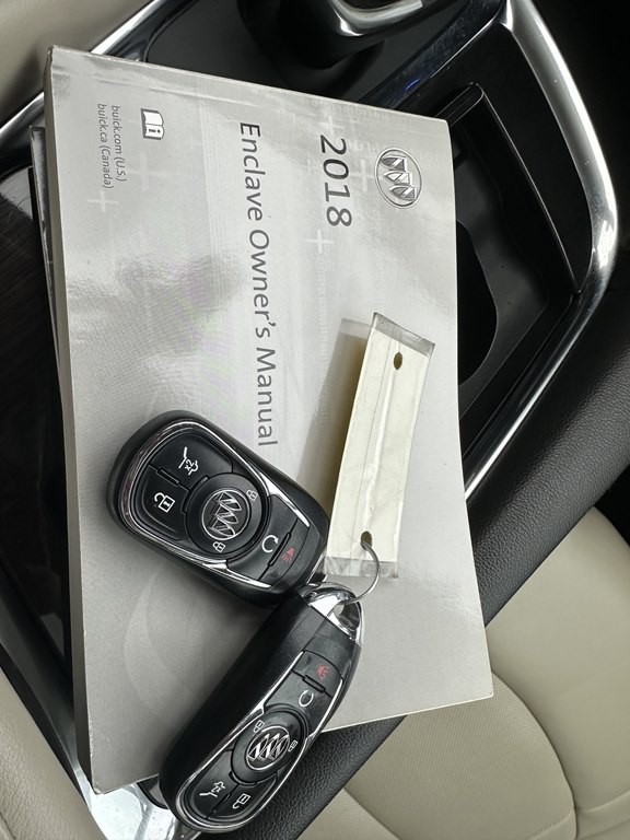 2018 Buick Enclave Image 35