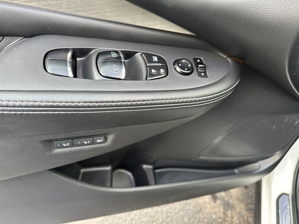 2017 Nissan Murano Image 14