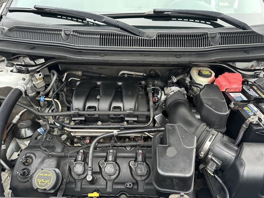 2015 Ford Explorer Image 9