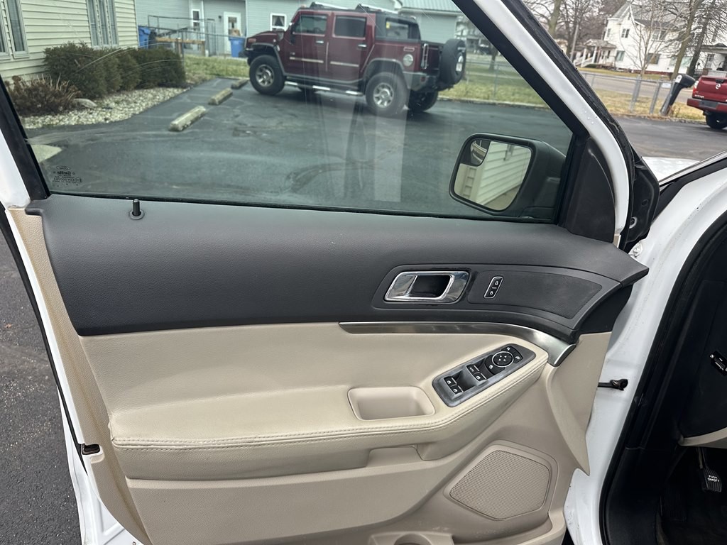 2015 Ford Explorer Image 14