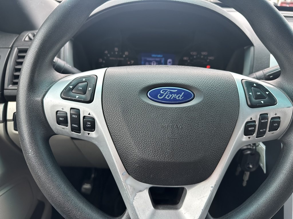 2015 Ford Explorer Image 22