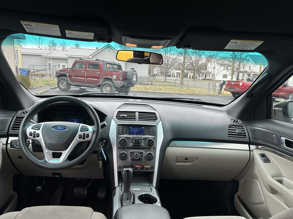 2015 Ford Explorer Image 30