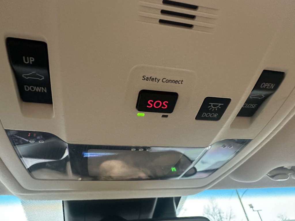 2018 Lexus ES Image 29