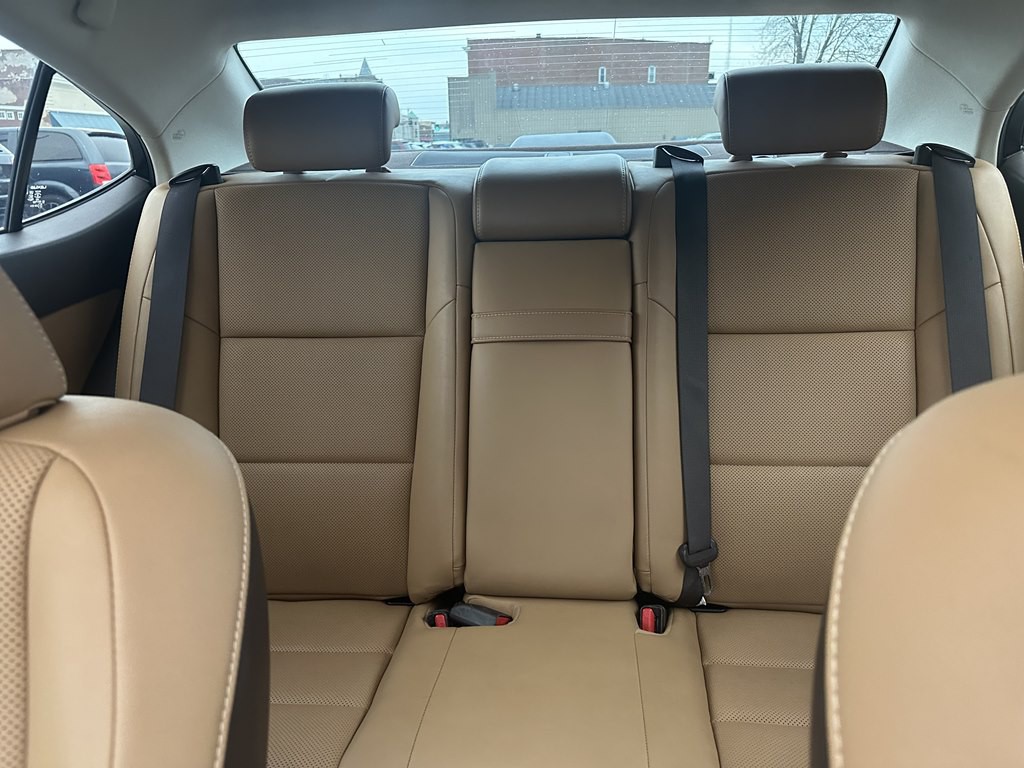 2018 Lexus ES Image 31