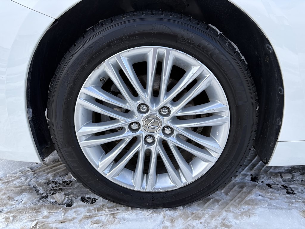 2013 Lexus ES Image 5