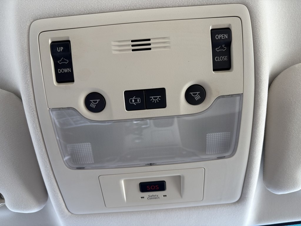 2013 Lexus ES Image 28