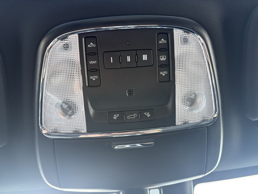 2018 Jeep Grand Cherokee Image 33