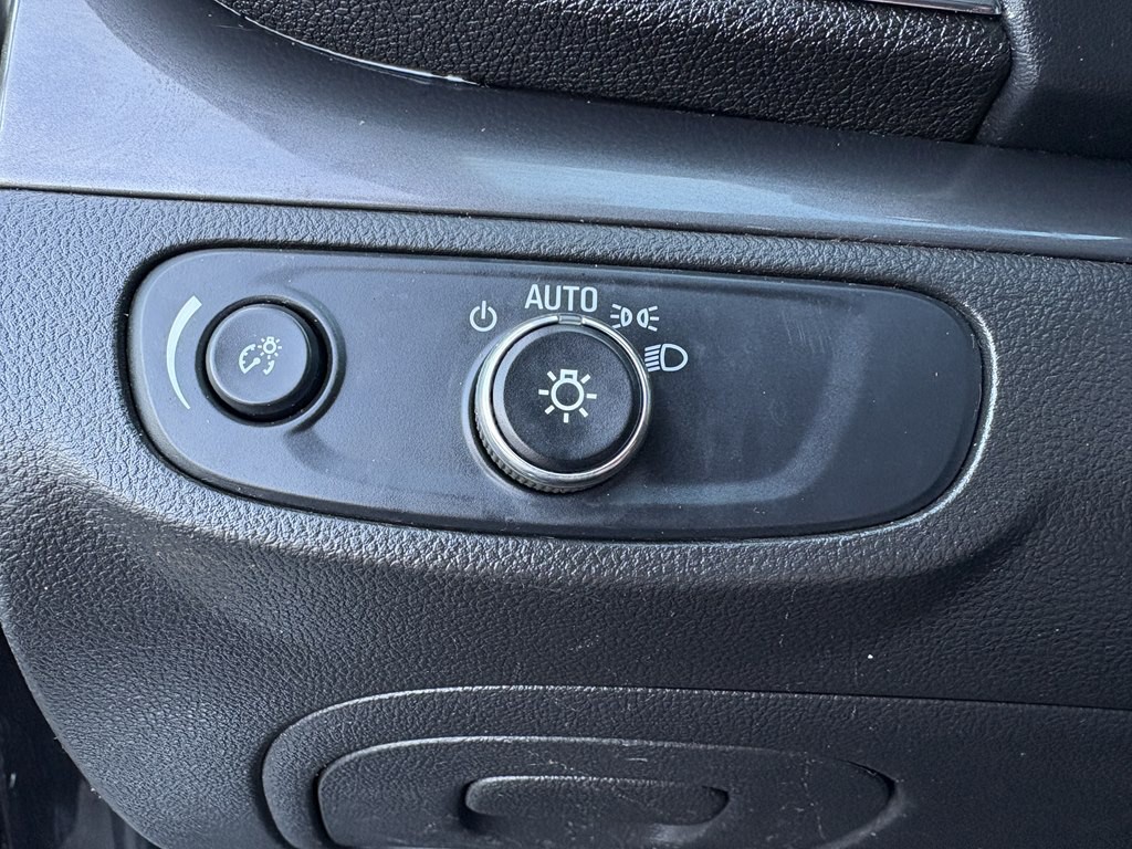 2017 Buick Enclave Image 17