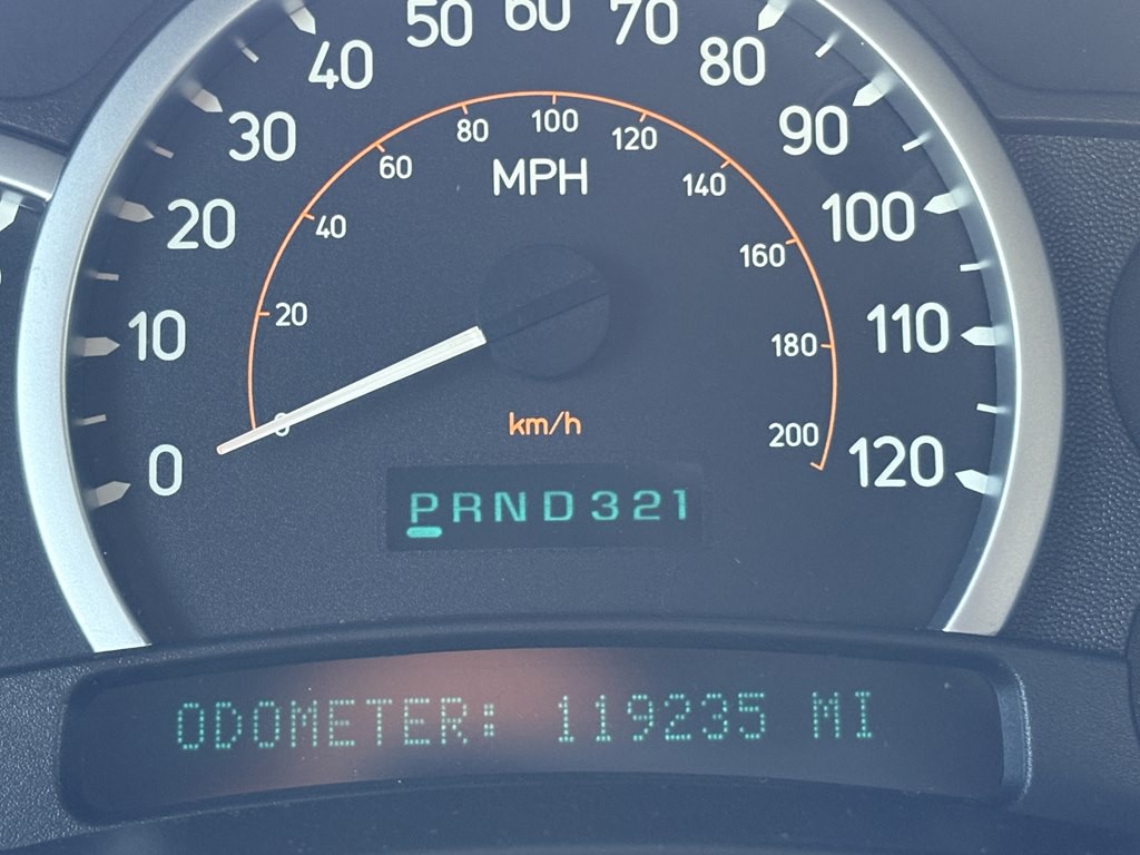 2005 HUMMER H2 Image 23