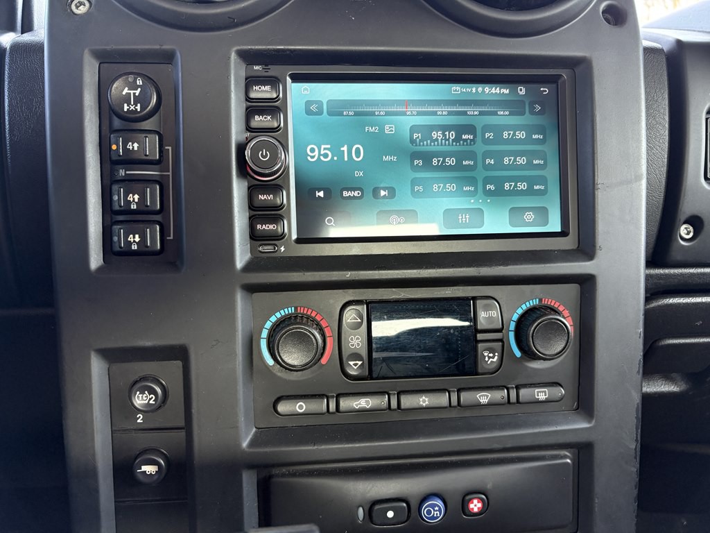 2005 HUMMER H2 Image 24