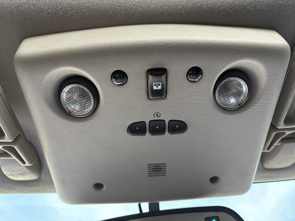 2005 HUMMER H2 Image 27