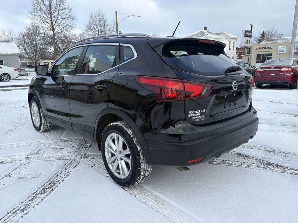 2017 Nissan Rogue Image 3