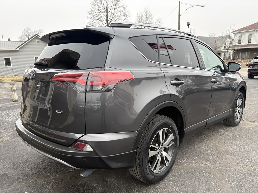 2018 Toyota Rav4 Image 5