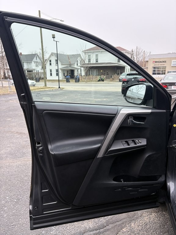 2018 Toyota Rav4 Image 12