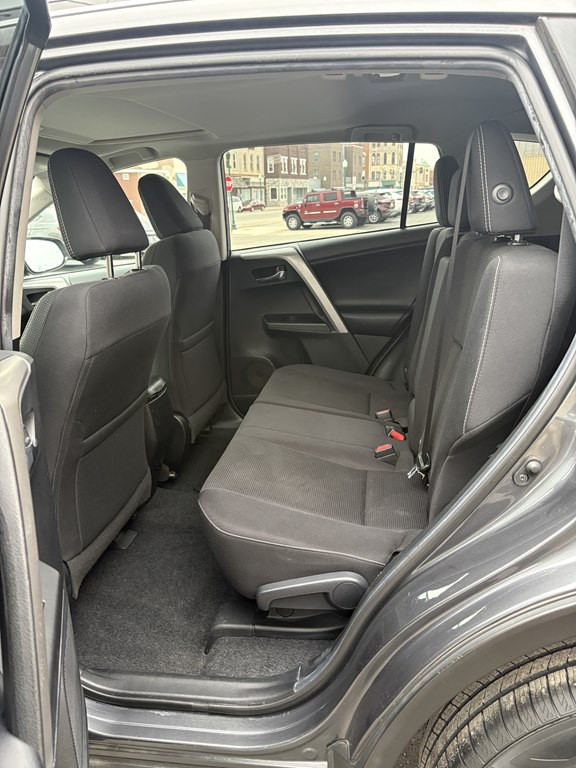 2018 Toyota Rav4 Image 31