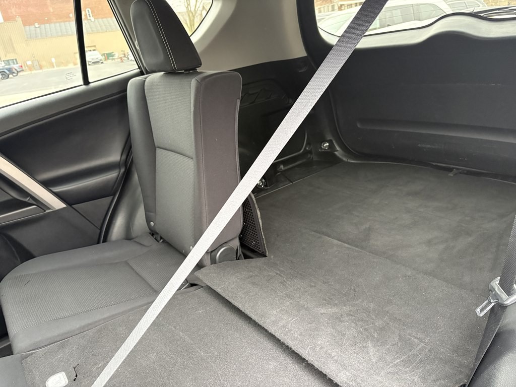 2018 Toyota Rav4 Image 32