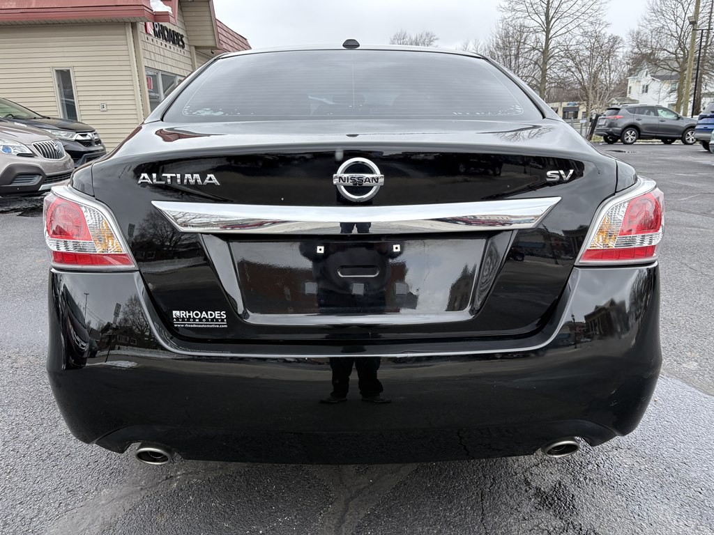 2015 Nissan Altima Image 4