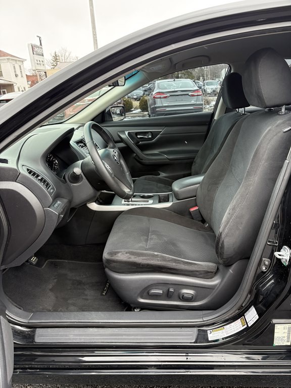 2015 Nissan Altima Image 14