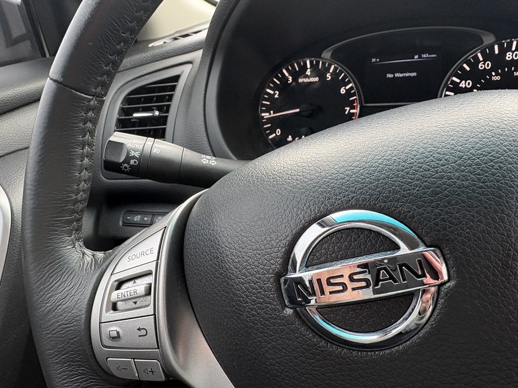 2015 Nissan Altima Image 16