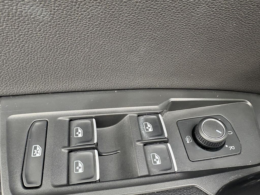 2018 Volkswagen Tiguan Image 14