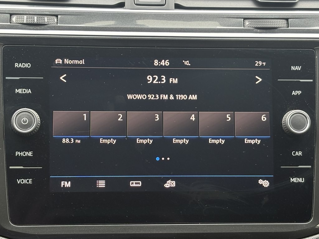 2018 Volkswagen Tiguan Image 24