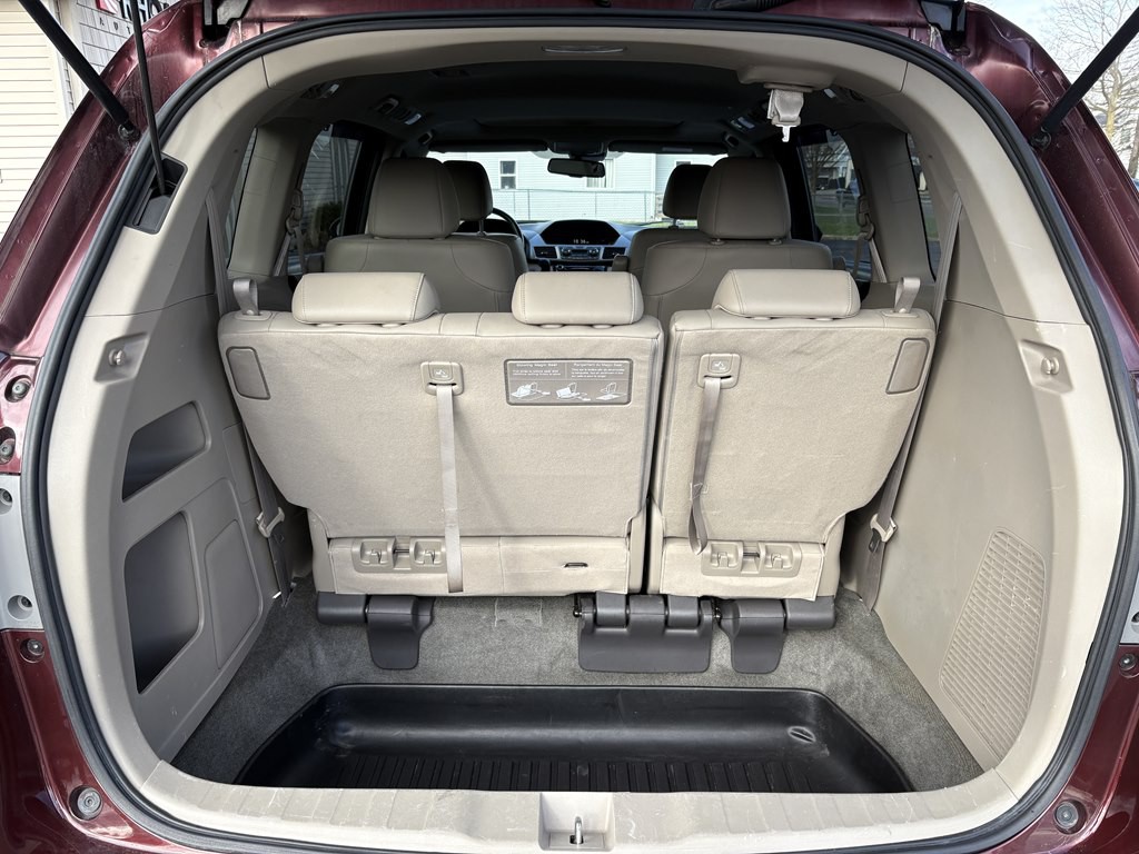 2016 Honda Odyssey Image 9