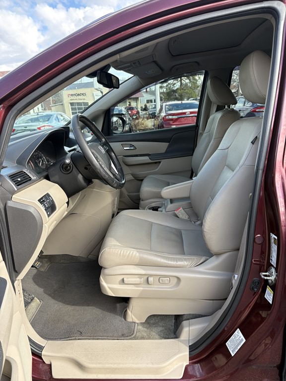 2016 Honda Odyssey Image 15