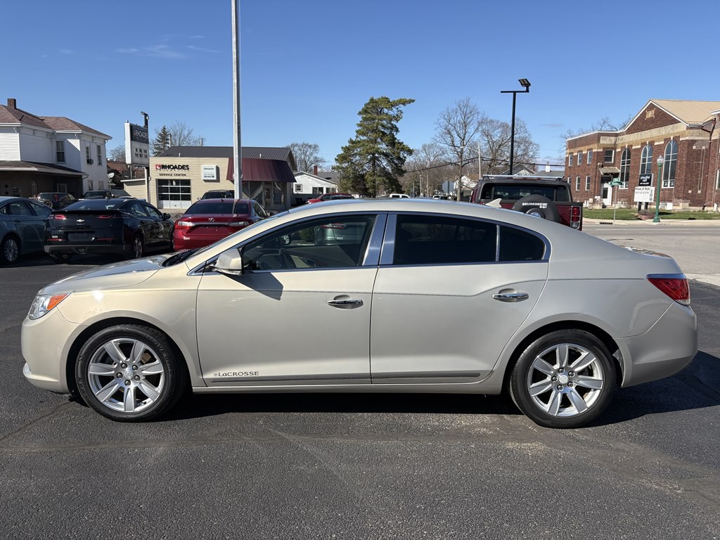 2012 Buick Lacrosse Image 2