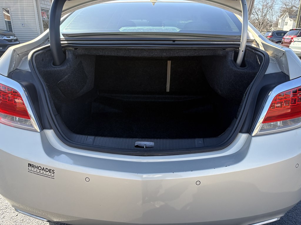 2012 Buick Lacrosse Image 8