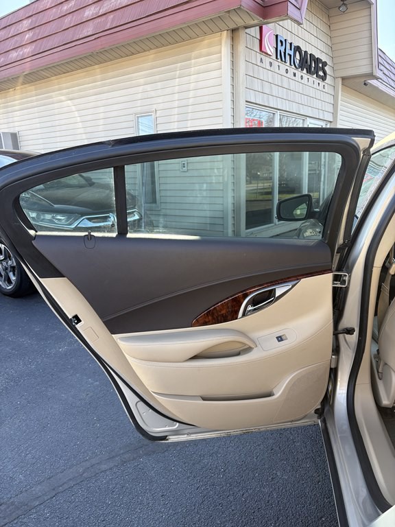 2012 Buick Lacrosse Image 25