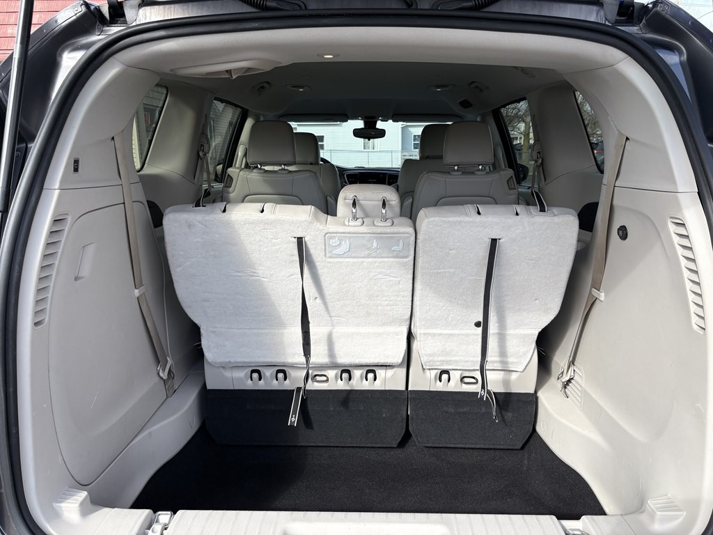 2017 Chrysler Pacifica Image 9