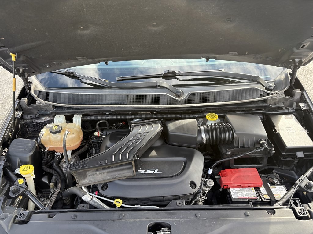 2017 Chrysler Pacifica Image 11