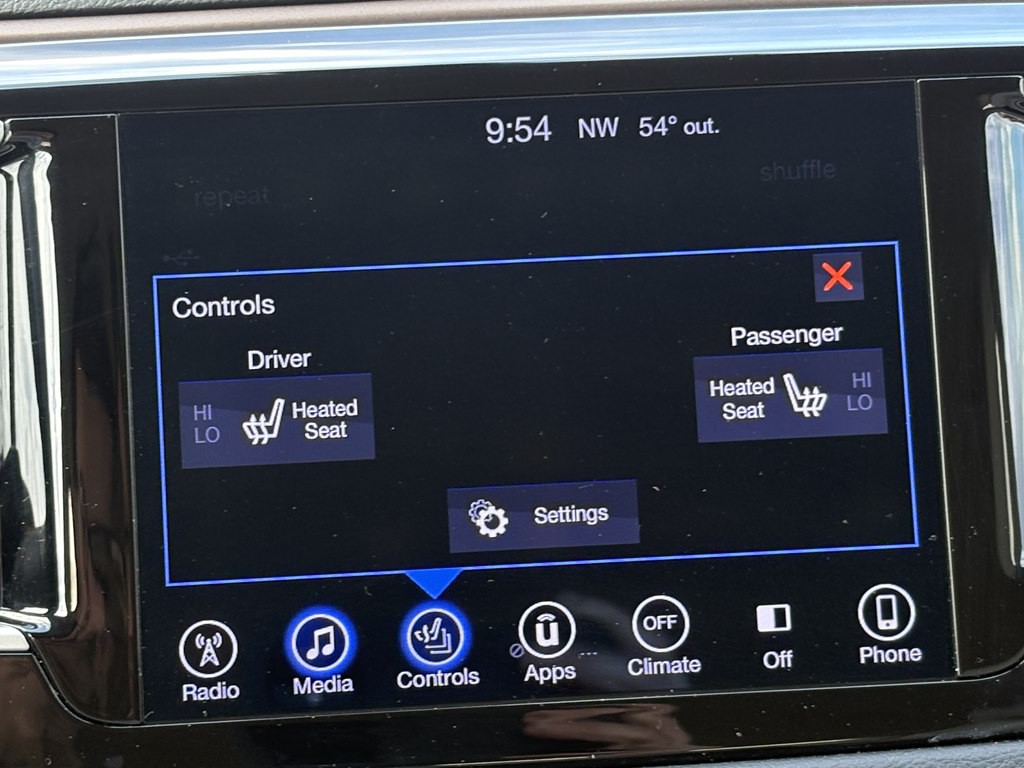 2017 Chrysler Pacifica Image 24