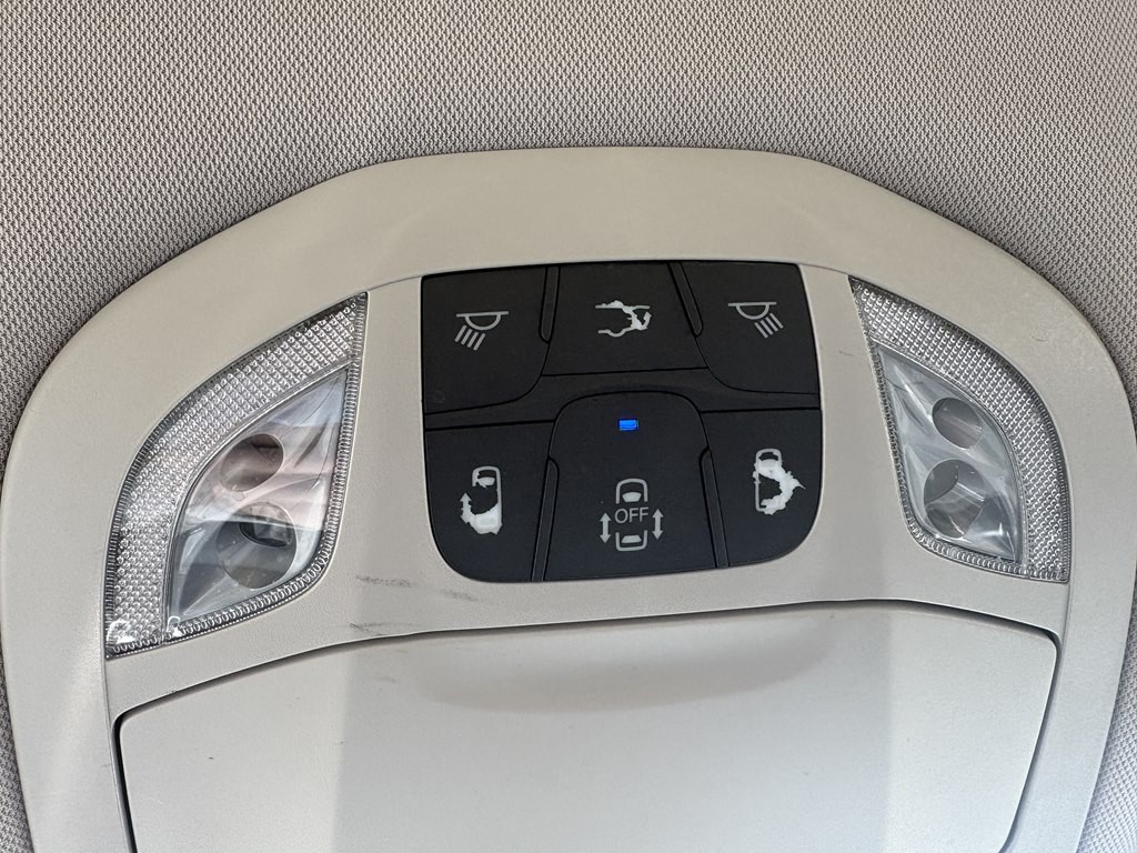 2017 Chrysler Pacifica Image 30