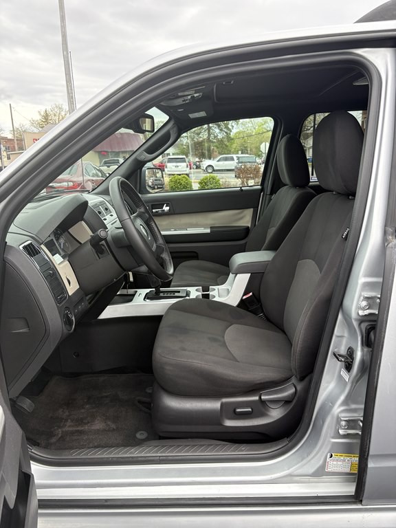 2011 Mercury Mariner Image 14