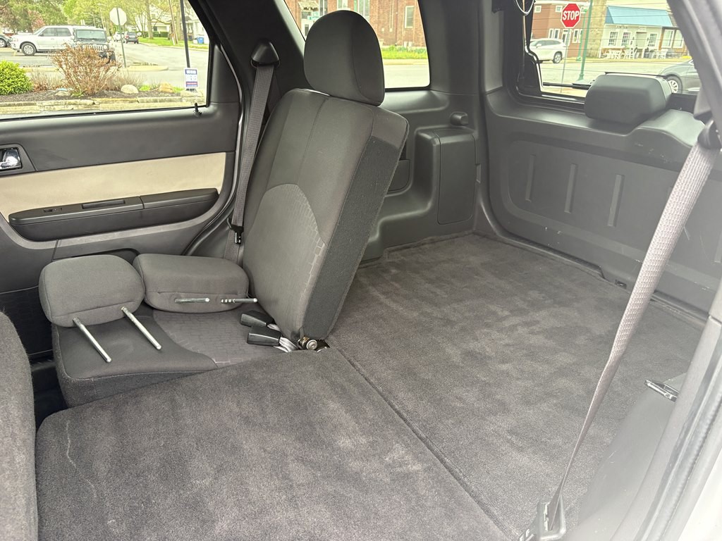 2011 Mercury Mariner Image 24