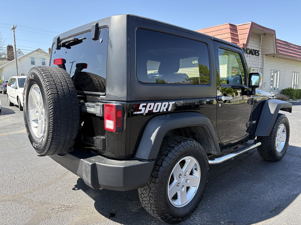 2012 Jeep Wrangler Image 5